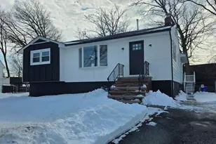 351 Woodcrest Pl, Saddle Brook Township, NJ 07663 - Photo 30