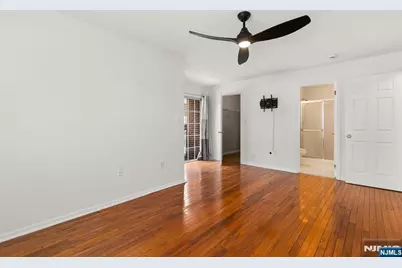 50 Pine Street 9G #9G, Montclair, NJ 07042 - Photo 12