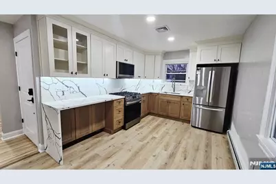 29 Bryant Place 2 #2, Lodi, NJ 07644 - Photo 4