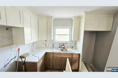 29 Bryant Place 2 #2, Lodi, NJ 07644 - Photo 4