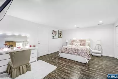 386A Park Avenue, Fairview, NJ 07022 - Photo 14