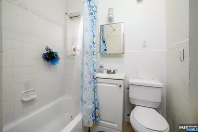 527 Cary Street, Orange, NJ 07050 - Photo 8