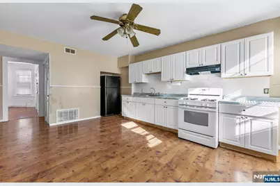 206 N 6th Street, Prospect Park, NJ 07508 - Photo 2