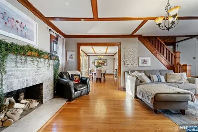 81 Vreeland Avenue, Midland Park, NJ 07432 - Photo 6