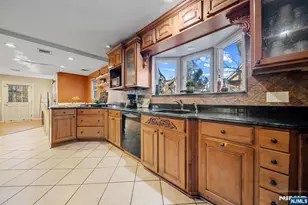 81 Vreeland Ave, Midland Park, NJ 07432 - Photo 10