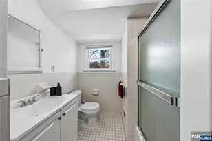 180 Beech St, Belleville, NJ 07109 - Photo 18