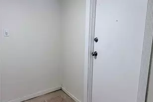 376 6th Street Br, Newark, NJ 07107 - Photo 2