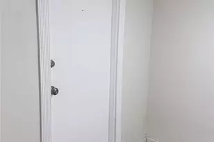 376 6th Street Bl, Newark, NJ 07107 - Photo 2