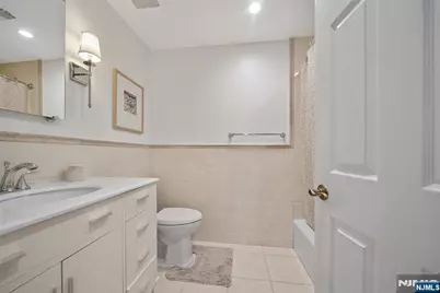 21 Grand Cove Way, Edgewater, NJ 07020 - Photo 28