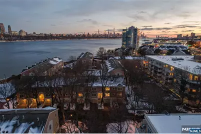 21 Grand Cove Way, Edgewater, NJ 07020 - Photo 38