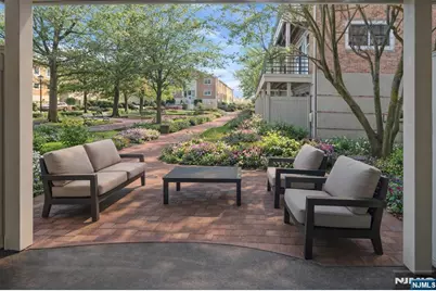 21 Grand Cove Way, Edgewater, NJ 07020 - Photo 32