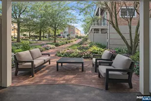 21 Grand Cove Way, Edgewater, NJ 07020 - Photo 32