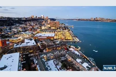 21 Grand Cove Way, Edgewater, NJ 07020 - Photo 36