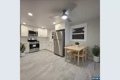 73 Hillcrest Avenue Two #TWO, Woodland Park, NJ 07424 - Photo 2