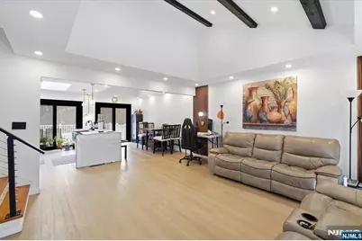 32 Luhman Terrace, Secaucus, NJ 07094 - Photo 8