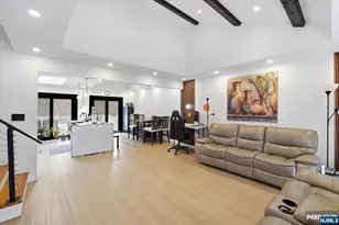 32 Luhman Terrace, Secaucus, NJ 07094 - Photo 8