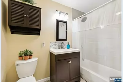 825 Riverside 204 #204, Lyndhurst Township, NJ 07071 - Photo 6
