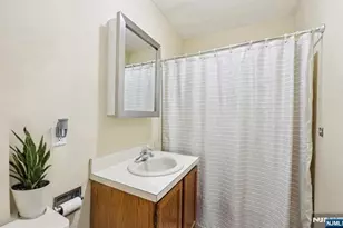 825 Riverside 204, Lyndhurst Township, NJ 07071 - Photo 10