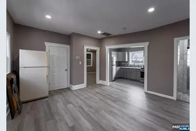 86 Hunter Street, Lodi, NJ 07644 - Photo 4