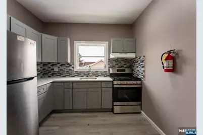 86 Hunter Street, Lodi, NJ 07644 - Photo 2