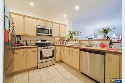 321 The Promenade, Edgewater, NJ 07020 - Photo 6