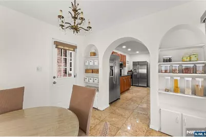 80 Glenwood Avenue, Elmwood Park, NJ 07407 - Photo 12