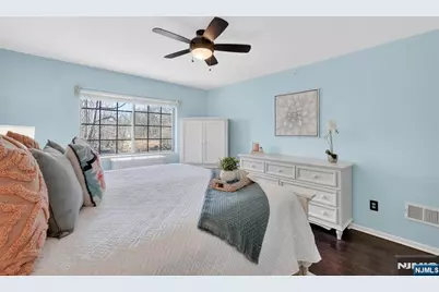 3807 Melville Court, Mahwah, NJ 07430 - Photo 22