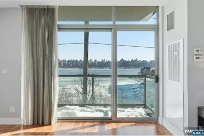 8125 River Road 4E #4E, North Bergen, NJ 07047 - Photo 4