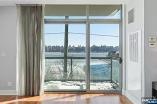 8125 River Road 4E, North Bergen, NJ 07047 - Photo 4