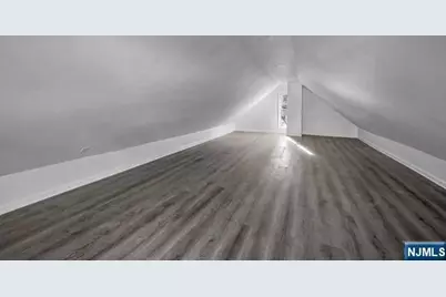 10 W Prospect Street, Waldwick, NJ 07463 - Photo 20