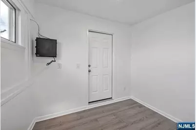 10 W Prospect Street, Waldwick, NJ 07463 - Photo 16