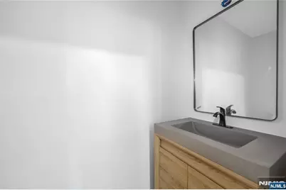 29 Park View Place, Fair Lawn, NJ 07410 - Photo 6