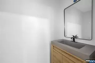 29 Park View Pl, Fair Lawn, NJ 07410 - Photo 6