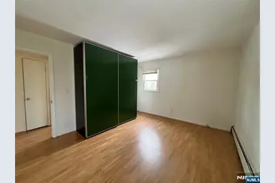 107 Madison Avenue, Midland Park, NJ 07432 - Photo 8