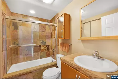 300 Main Street 807 #807, Little Falls Township, NJ 07424 - Photo 10