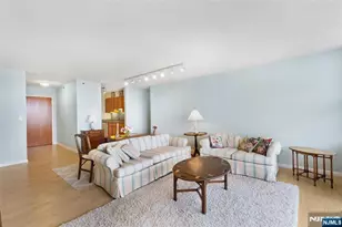 300 Main Street 807, Little Falls Township, NJ 07424 - Photo 2