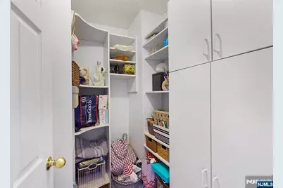 300 Main Street 807 #807, Little Falls Township, NJ 07424 - Photo 14