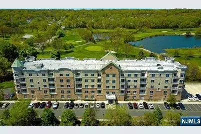 2205 Windsor Park Court 205 #205, Englewood, NJ 07631 - Photo 2