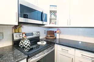 651 Riverside A7, Lyndhurst Township, NJ 07071 - Photo 6