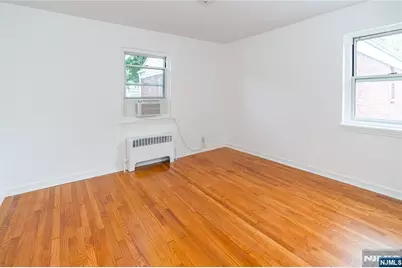 418 Esplanade 12 #12, Hackensack, NJ 07601 - Photo 6