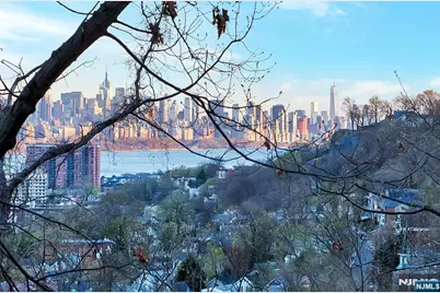 1470 Palisade Terrace, Fort Lee, NJ 07024 - Photo 30