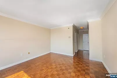 900 Palisade 18N #18N, Fort Lee, NJ 07024 - Photo 12