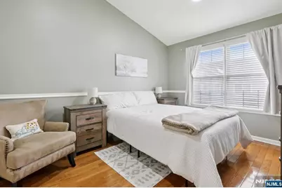 273 Roslyn Court, West New York, NJ 07093 - Photo 22