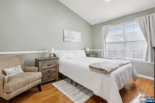 273 Roslyn Ct, West New York, NJ 07093 - Photo 22