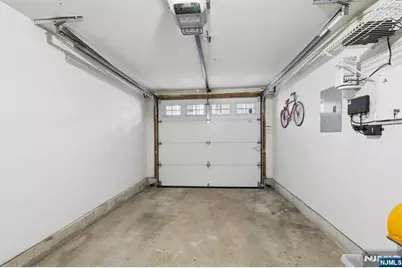 273 Roslyn Court, West New York, NJ 07093 - Photo 32