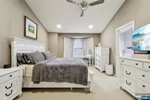 273 Roslyn Ct, West New York, NJ 07093 - Photo 16