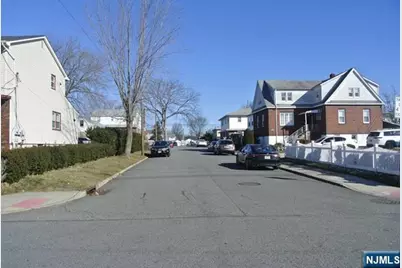 164 Scoles Avenue 2 #2, Clifton, NJ 07012 - Photo 4