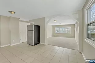 8 Iroquois Ave, Oakland, NJ 07436 - Photo 12