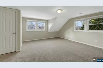 8 Iroquois Avenue, Oakland, NJ 07436 - Photo 26