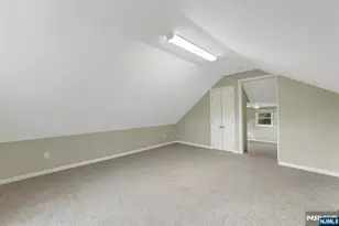 8 Iroquois Ave, Oakland, NJ 07436 - Photo 24